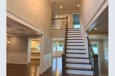 28 E Fern Dr, Jericho, NY 11753 - Photo 2