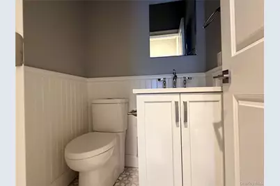 28 E Fern Dr, Jericho, NY 11753 - Photo 24