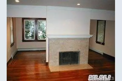 59 Essex Road, Great Neck, NY 11023 - Photo 4