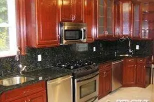 59 Essex Rd, Great Neck, NY 11023 - Photo 2