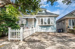 916 Hollywood Ave, Bronx, NY 10465 - Photo 2