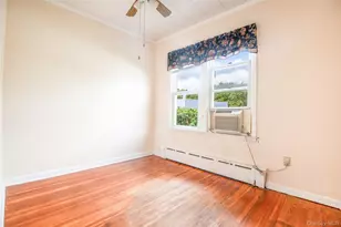 916 Hollywood Ave, Bronx, NY 10465 - Photo 10