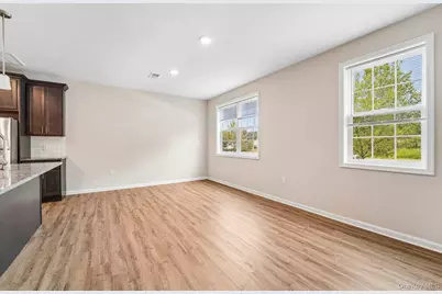 226 Tower Ridge Circle, Middletown, NY 10941 - Photo 4