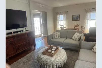 607 Nassau Street, Bellmore, NY 11710 - Photo 8