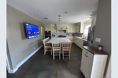 607 Nassau Street, Bellmore, NY 11710 - Photo 20