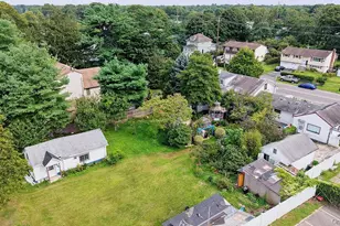 437 Moffitt Blvd, Islip, NY 11751 - Photo 24