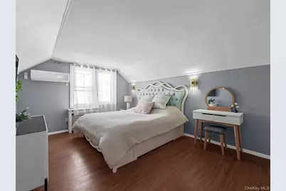 35 79th Avenue, New Hyde Park, NY 11040 - Photo 10