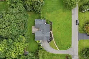 4 Honey Ln W, Miller Place, NY 11764 - Photo 6
