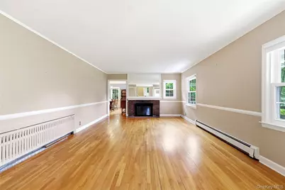 4 Honey Lane W, Miller Place, NY 11764 - Photo 10