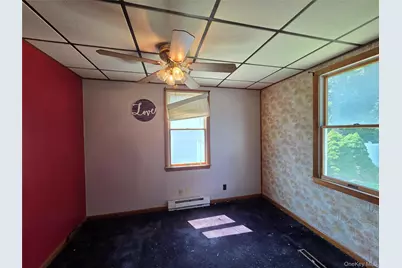 533 S 8th Street, Lindenhurst, NY 11757 - Photo 6