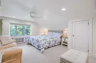 3 Crestwood Pl, Great Neck, NY 11024 - Photo 14