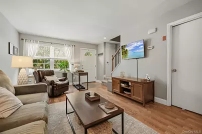 276 Temple Hill Road #2002, New Windsor, NY 12553 - Photo 6