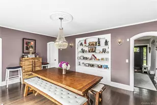 75 S Penataquit Ave, Bay Shore, NY 11706 - Photo 10