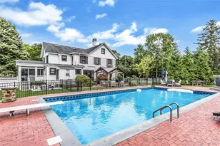 75 S Penataquit Ave, Bay Shore, NY 11706 - Photo 38