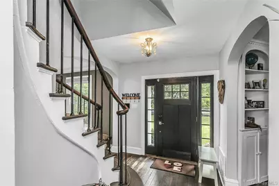75 S Penataquit Avenue, Bay Shore, NY 11706 - Photo 4