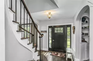 75 S Penataquit Ave, Bay Shore, NY 11706 - Photo 4