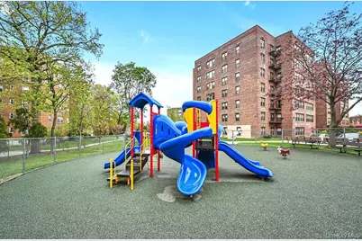 18-55 Corporal Kennedy Street #2K, Bayside, NY 11360 - Photo 28
