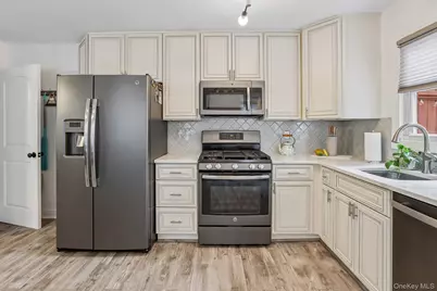 7 Center Street #A, Suffern, NY 10901 - Photo 10