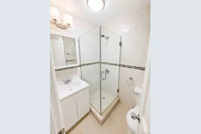 8269 166th Street, Jamaica, NY 11432 - Photo 2