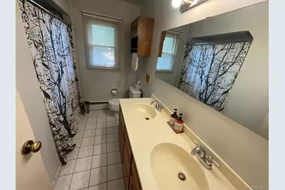28 Pleasant Avenue, Farmingdale, NY 11735 - Photo 16