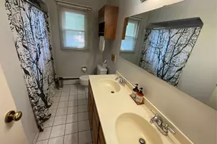 28 Pleasant Ave, Farmingdale, NY 11735 - Photo 16