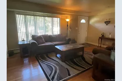 28 Pleasant Avenue, Farmingdale, NY 11735 - Photo 6