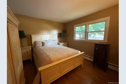 28 Pleasant Avenue, Farmingdale, NY 11735 - Photo 12