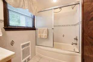 57 Wellington Rd, Middle Island, NY 11953 - Photo 28