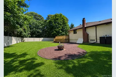 57 Wellington Road, Middle Island, NY 11953 - Photo 36