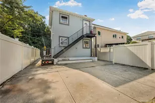 2573 Pelham Bay Park W, Bronx, NY 10475 - Photo 18