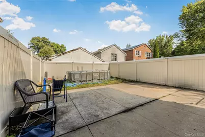 2573 Pelham Bay Park W, Bronx, NY 10475 - Photo 16
