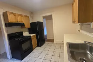 41 Innis Ave, Poughkeepsie, NY 12601 - Photo 10