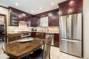 298 Lincoln Pl, Lawrence, NY 11559 - Photo 6