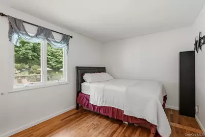 72 Eastview Drive, Valhalla, NY 10595 - Photo 32