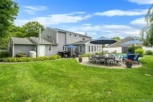 4 Loma St, Medford, NY 11763 - Photo 34