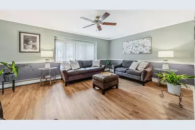 4 Loma Street, Medford, NY 11763 - Photo 12