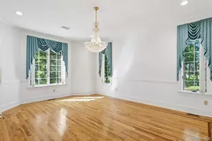 7 Dallas Dr, Poughkeepsie, NY 12603 - Photo 14