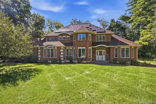 7 Dallas Dr, Poughkeepsie, NY 12603 - Photo 2