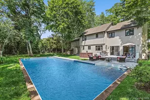 9 Hazelwood Ave, Westhampton Beach, NY 11978 - Photo 2