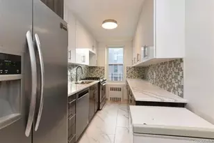 140-35 Burden Crescent, Briarwood, NY 11435 - Photo 12