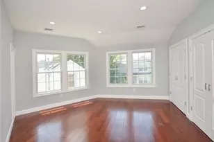 12 Nesaquake Ave, Port Washington, NY 11050 - Photo 6