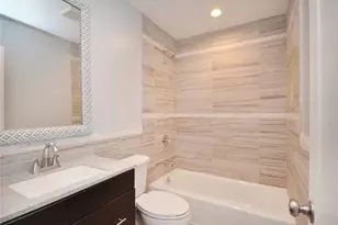 12 Nesaquake Ave, Port Washington, NY 11050 - Photo 8