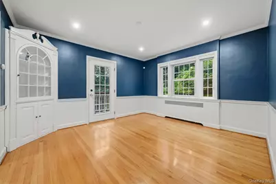 24 Smallwood Place, White Plains, NY 10603 - Photo 10