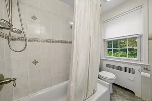 24 Smallwood Pl, White Plains, NY 10603 - Photo 22