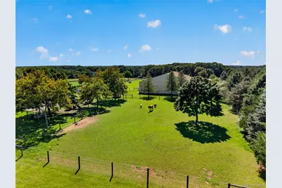 291 Deep Hole Road, Calverton, NY 11933 - Photo 32