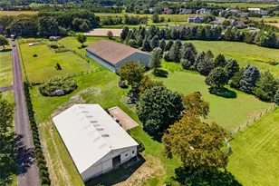 291 Deep Hole Rd, Calverton, NY 11933 - Photo 34