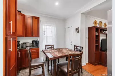 10530 Van Wyck Expressway, Richmond Hill, NY 11419 - Photo 8