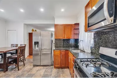 10530 Van Wyck Expressway, Richmond Hill, NY 11419 - Photo 6