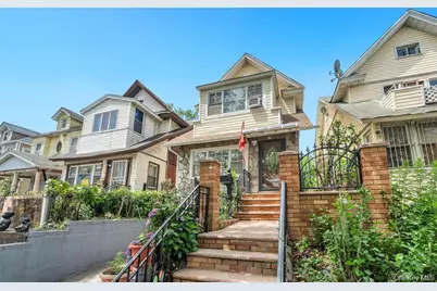 10530 Van Wyck Expressway, Richmond Hill, NY 11419 - Photo 2