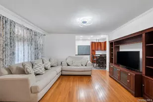105-30 Van Wyck Expy, Richmond Hill, NY 11419 - Photo 12